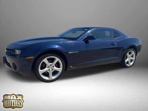 Used 2010 Chevrolet Camaro LT w/ RS Package RWD image 3