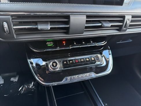 New 2026 Lincoln Corsair Premiere image 13