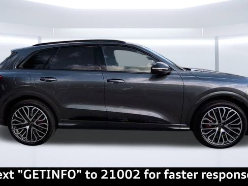 New 2025 Audi SQ5 Premium Plus image 37