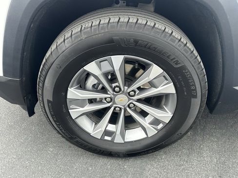 Certified 2025 Chevrolet Equinox LT image 33