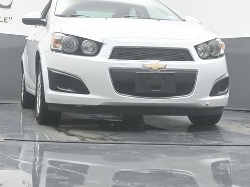 Used 2014 Chevrolet Sonic LT FWD image 3