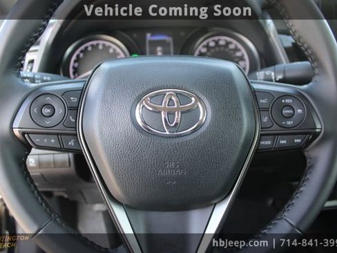 Used 2023 Toyota Camry SE image 18