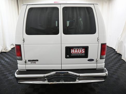 Used 2012 Ford E-150 and Econoline 150 w/ Premium Van Group image 9