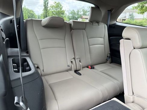 Used 2019 Honda Pilot EX-L image 17