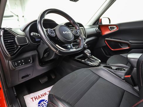 Used 2022 Kia Soul Turbo image 10