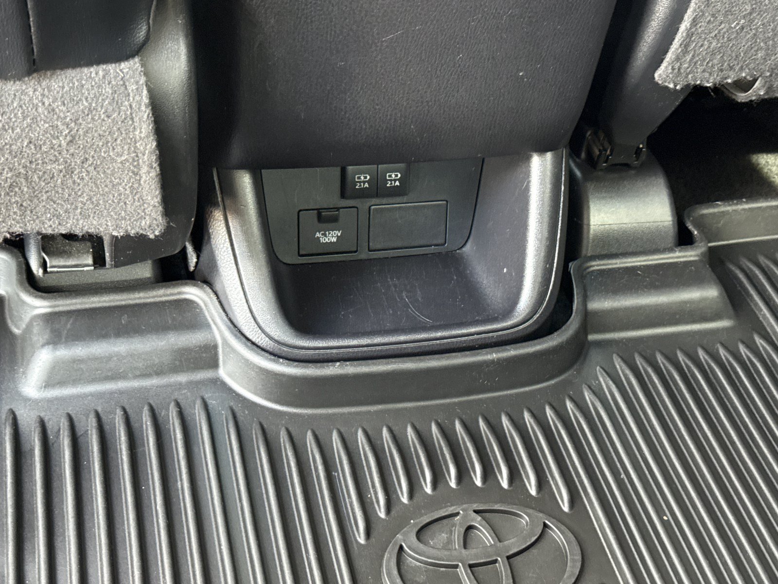 Used 2018 Toyota Highlander Limited Platinum AWD/4WD image 17