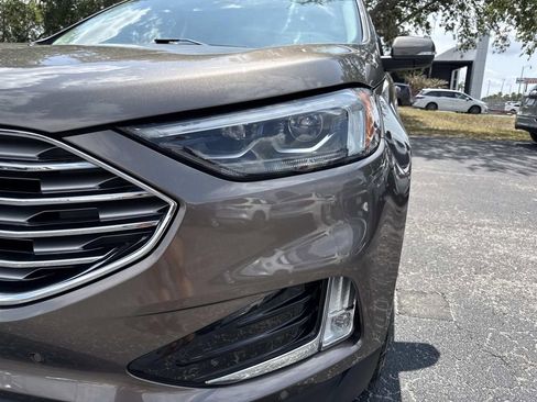 Used 2019 Ford Edge Titanium w/ Equipment Group 301A FWD image 9