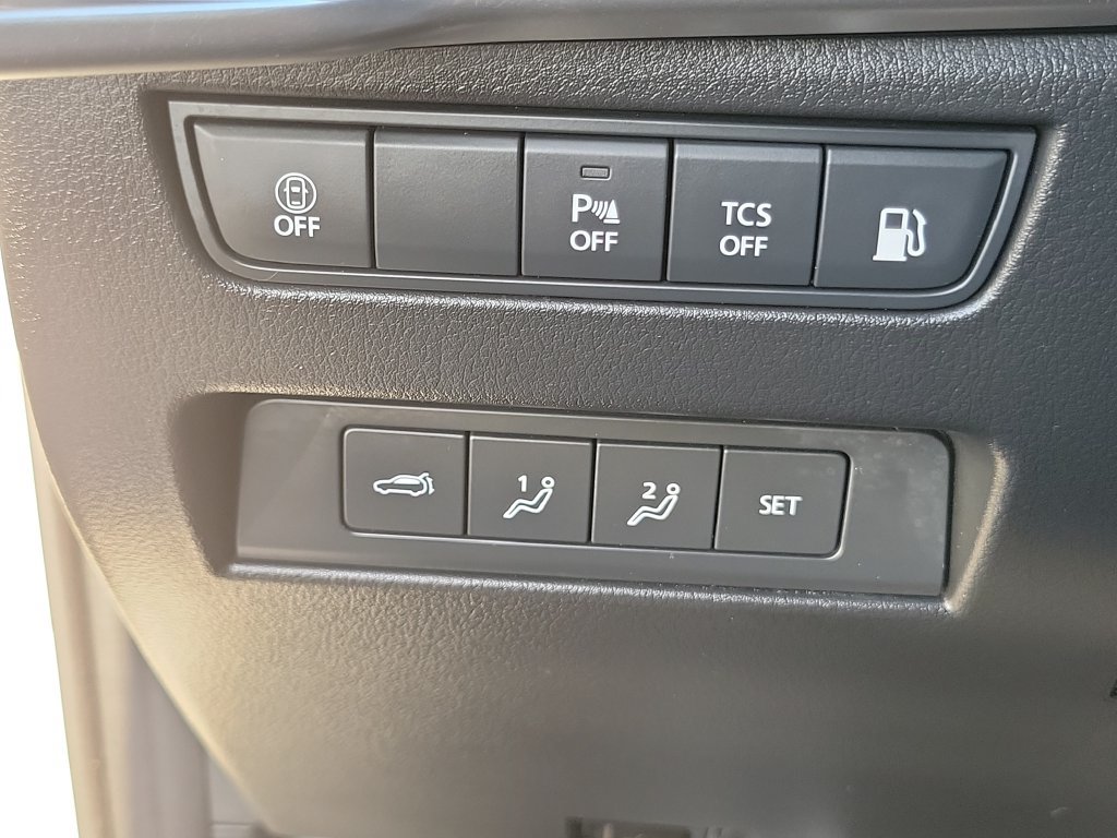 Used 2024 MAZDA CX-90 Plug-In Hybrid w/ Premium Plus AWD/4WD image 17