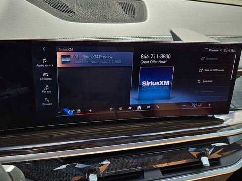 Used 2024 BMW X5 xDrive40i w/ M Sport Package AWD/4WD image 16