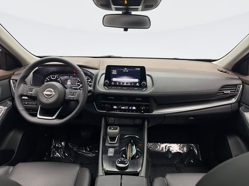 Used 2023 Nissan Rogue SV w/ SV Premium B Package AWD/4WD image 14