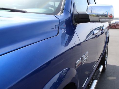 Used 2017 RAM 1500 Laramie w/ Convenience Group AWD/4WD image 11