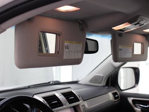 Used 2014 Lexus GX 460 image 69