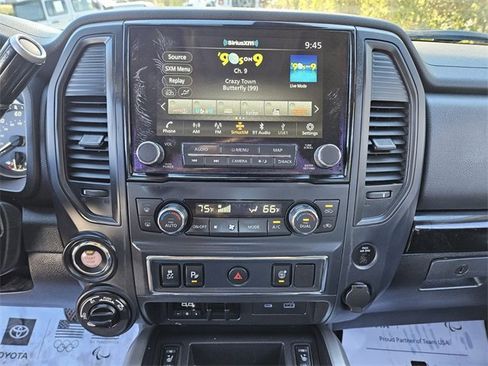 Used 2022 Nissan Titan SV w/ SV Convenience Package image 22