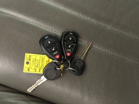 Used 2013 Chevrolet Express 2500 image 52