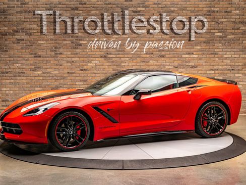 Used 2015 Chevrolet Corvette Stingray Coupe w/ 2LT Preferred Equipment Group image 1
