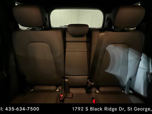 Certified 2025 Mercedes-Benz GLB 250 4MATIC image 25