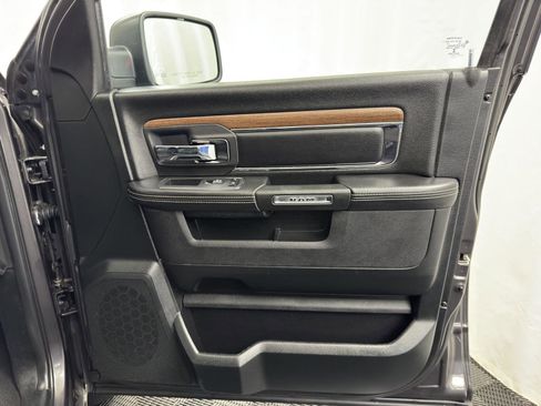 Used 2018 RAM 1500 Laramie w/ Convenience Group image 26