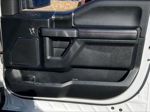 Used 2019 Ford F150 Lariat w/ Equipment Group 502A Luxury image 22