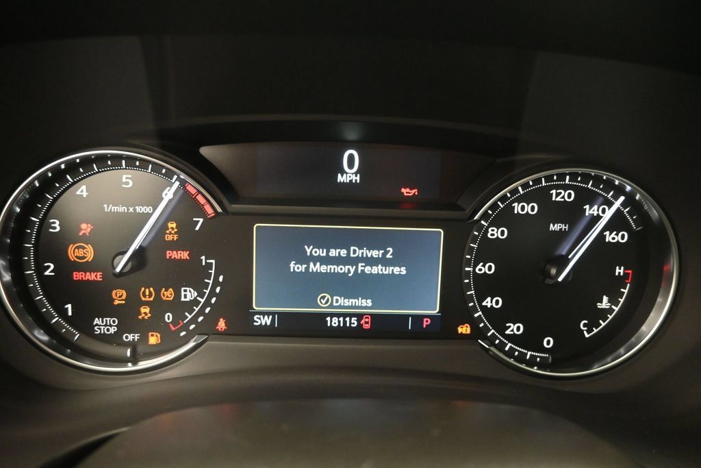 Used 2023 Cadillac XT4 Premium Luxury FWD image 10