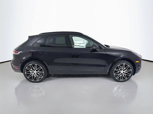 New 2026 Porsche Macan AWD/4WD image 29