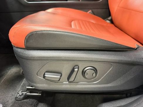 Used 2024 Kia Sportage SX image 22