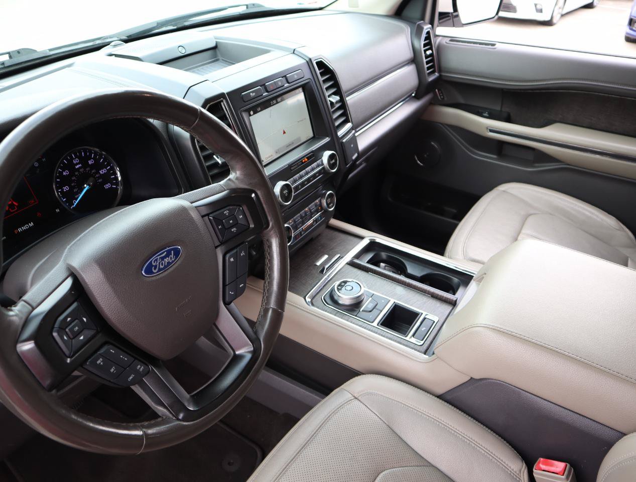 Used 2018 Ford Expedition Limited w/ Equipment Group 301A RWD image 39