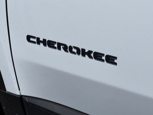 New 2026 Jeep Cherokee Limited AWD/4WD image 25