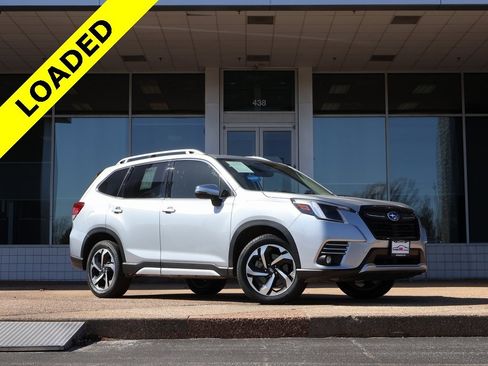 Used 2024 Subaru Forester Touring w/ Convenience Package image 1