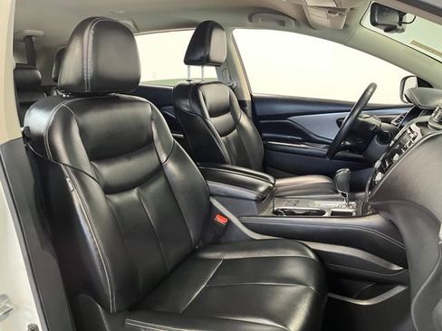 Used 2023 Nissan Murano SV AWD/4WD image 10