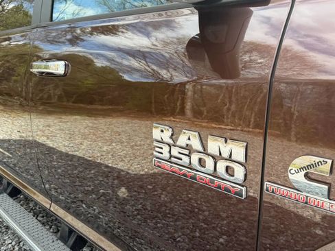 Used 2015 RAM 3500 Laramie image 11