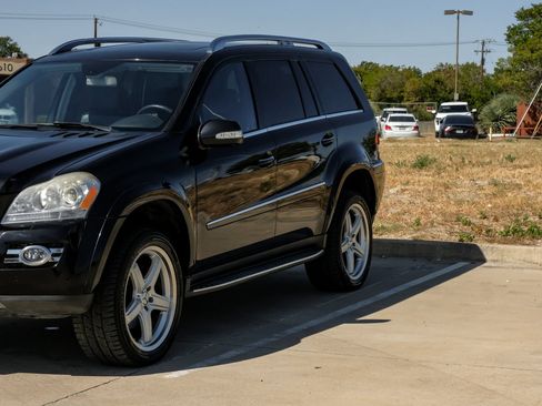 Used 2008 Mercedes-Benz GL 550 4MATIC image 9
