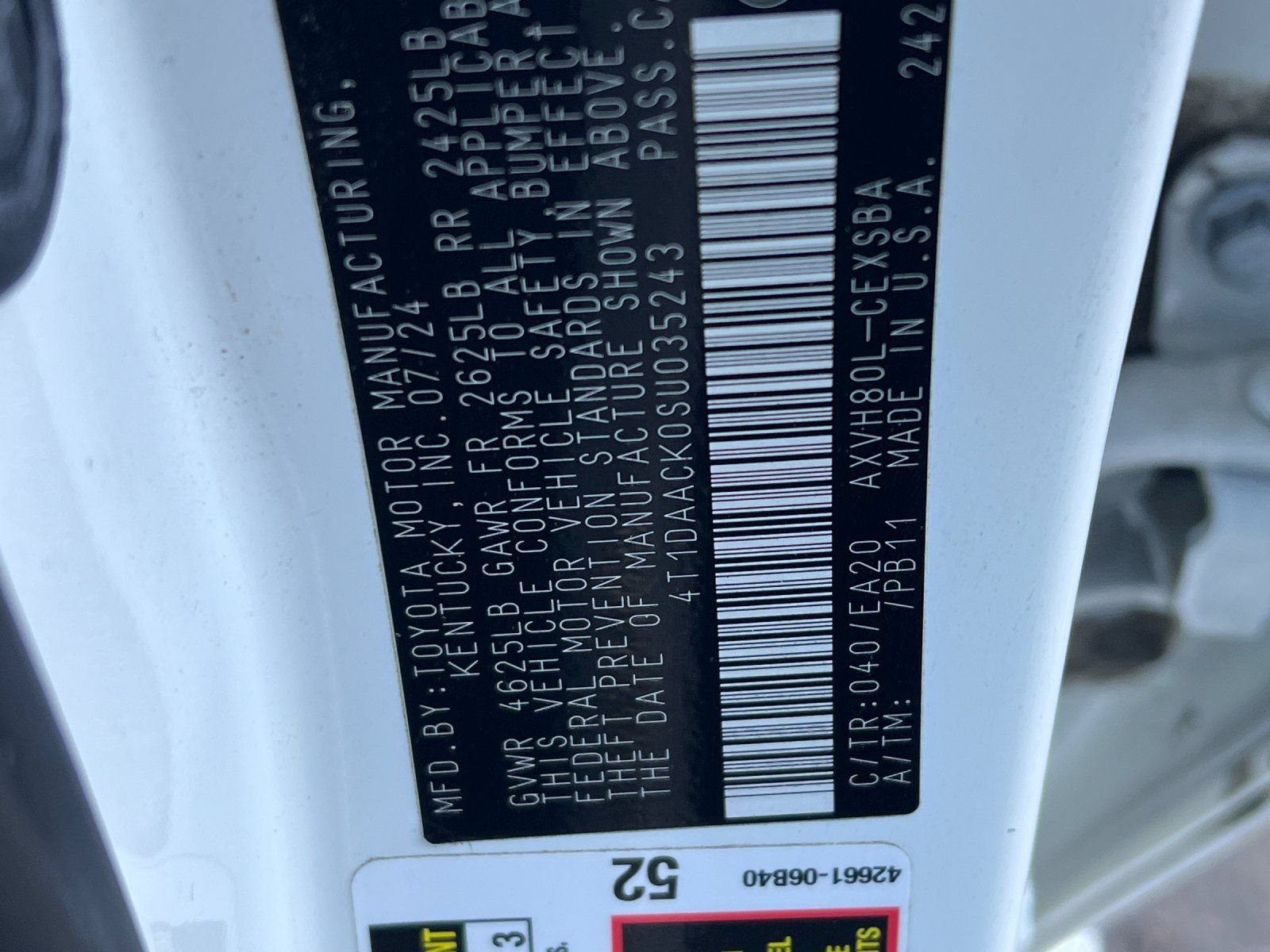 Used 2025 Toyota Camry SE FWD image 40
