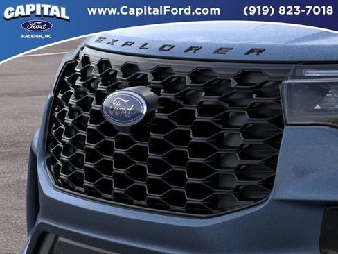 New 2026 Ford Explorer ST-Line w/ ST-Line Street Pack AWD/4WD image 17