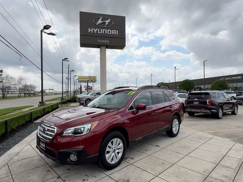 Used 2017 Subaru Outback 2.5i Premium image 8