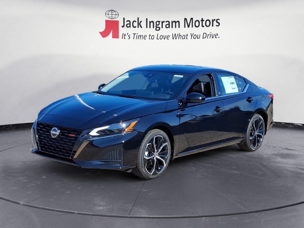 Used 2025 Nissan Altima 2.5 SR w/ SR Premium Package FWD 360° Tour