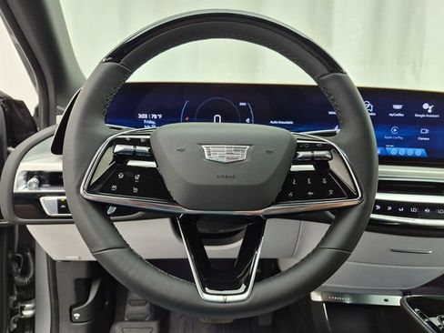 New 2026 Cadillac Lyriq Sport w/ LPO, Floor Liner Package AWD/4WD image 10