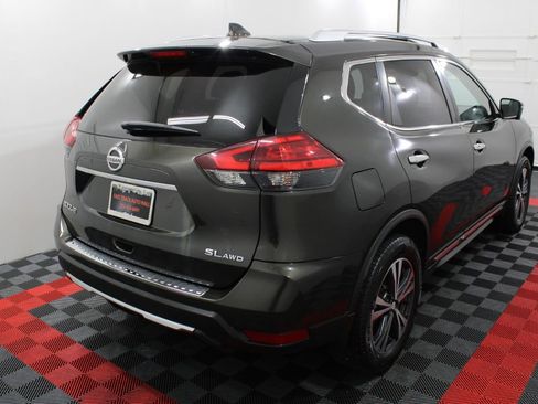 Used 2017 Nissan Rogue SL w/ SL Premium Package AWD/4WD image 4