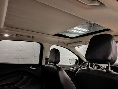 Used 2018 Ford Escape SEL AWD/4WD image 12