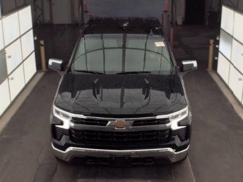 Used 2023 Chevrolet Silverado 1500 LT AWD/4WD image 2