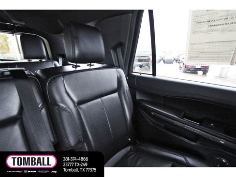 Used 2019 Ford Expedition XLT w/ Equipment Group 202A image 12