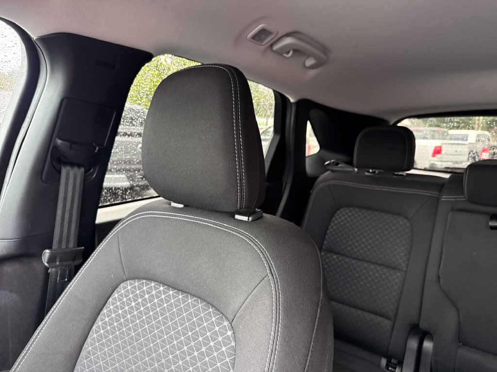 Used 2025 Ford Escape Active AWD/4WD image 37