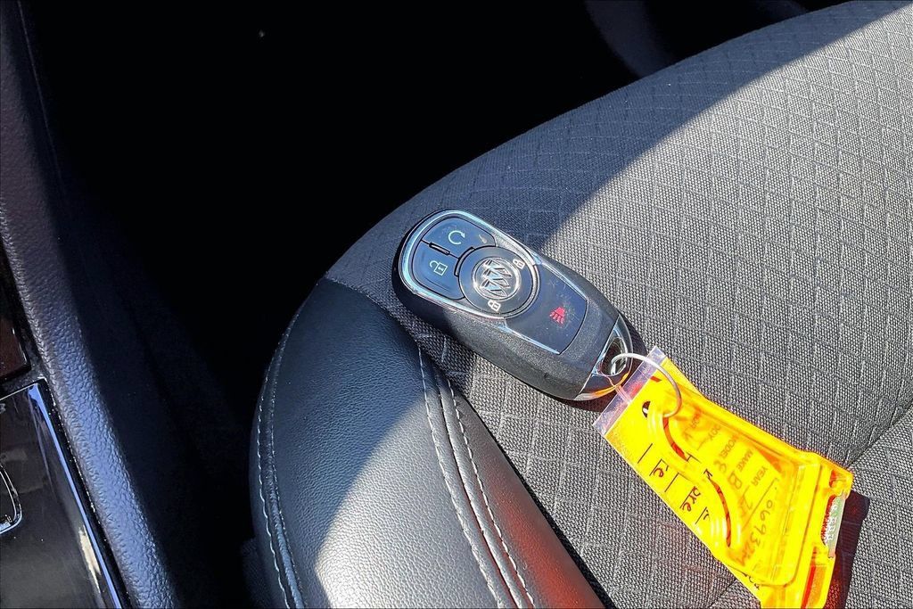 Used 2022 Buick Encore Preferred w/ Safety Package AWD/4WD image 11