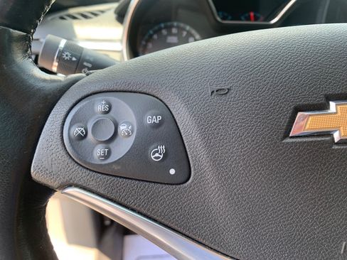 Used 2018 Chevrolet Impala Premier w/ Premier Confidence Package FWD image 12