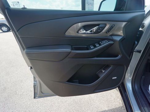 Used 2023 Chevrolet Traverse Premier w/ Redline Edition image 15