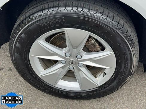 Used 2022 Volvo XC60 B5 Momentum AWD/4WD image 9