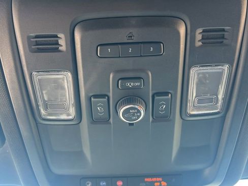 Used 2023 Chevrolet Suburban RST w/ Luxury Package AWD/4WD image 40