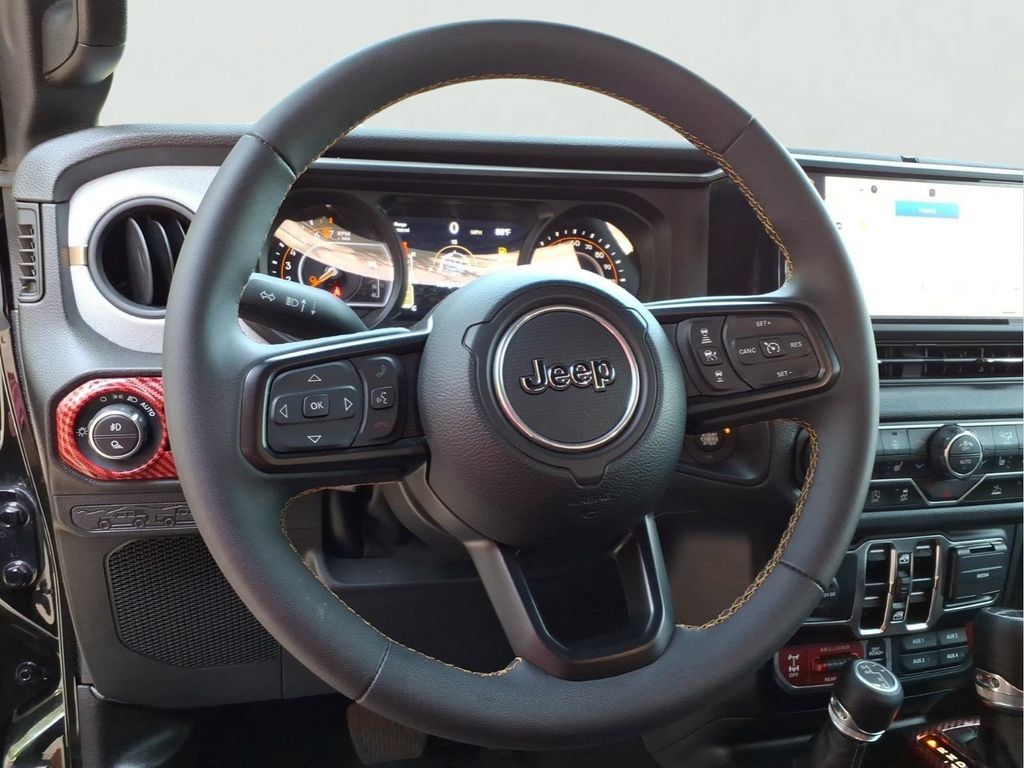 Used 2024 Jeep Gladiator Sport AWD/4WD image 3