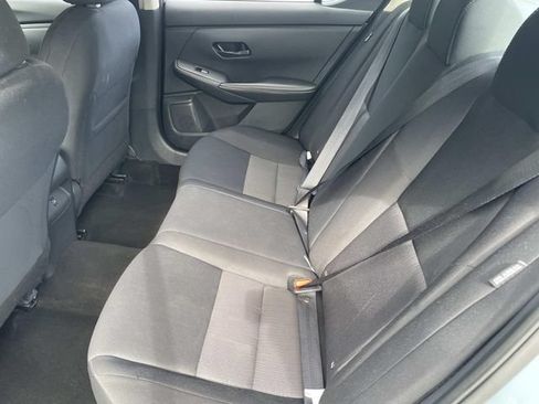 Used 2024 Nissan Sentra SV FWD image 19