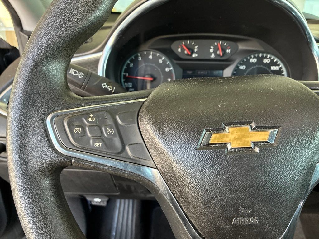 Used 2018 Chevrolet Malibu LT FWD image 24