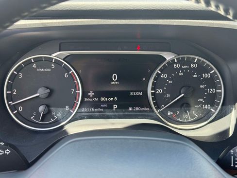 Used 2025 Nissan Rogue SV AWD/4WD image 24